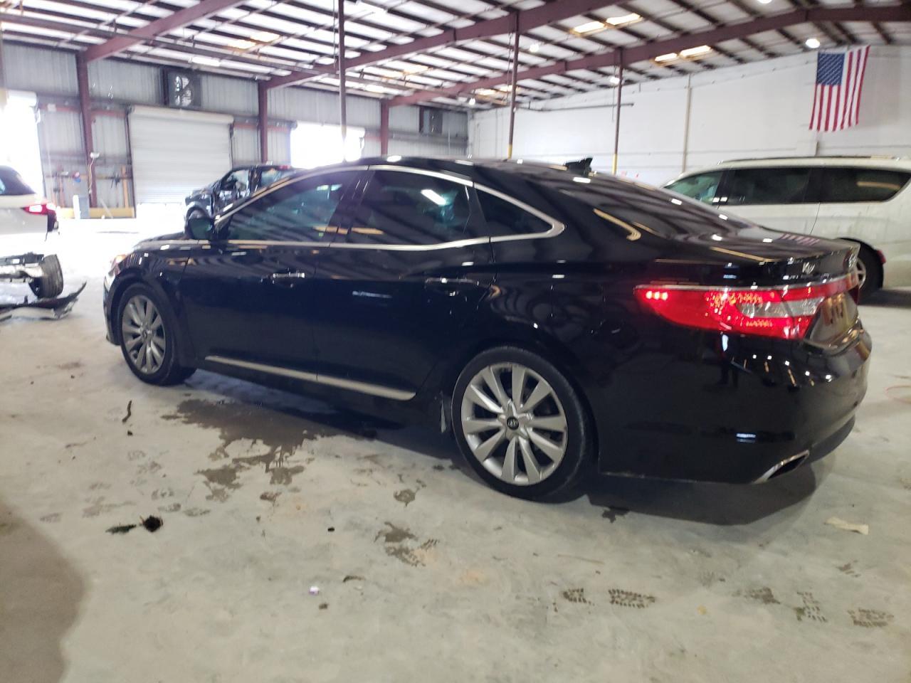 2017 HYUNDAI Azera