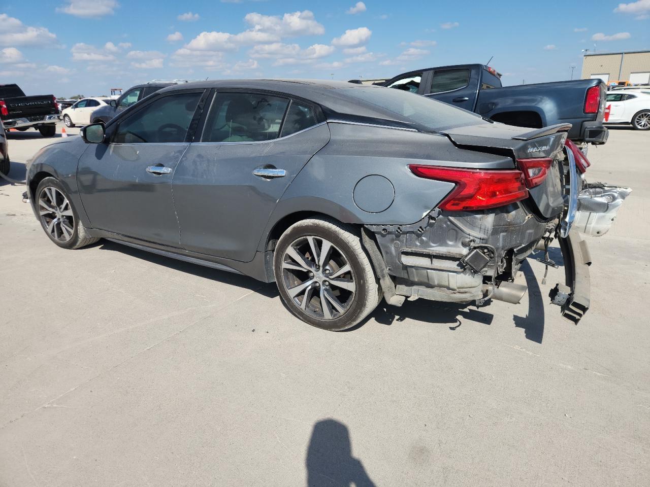 2017 NISSAN Maxima