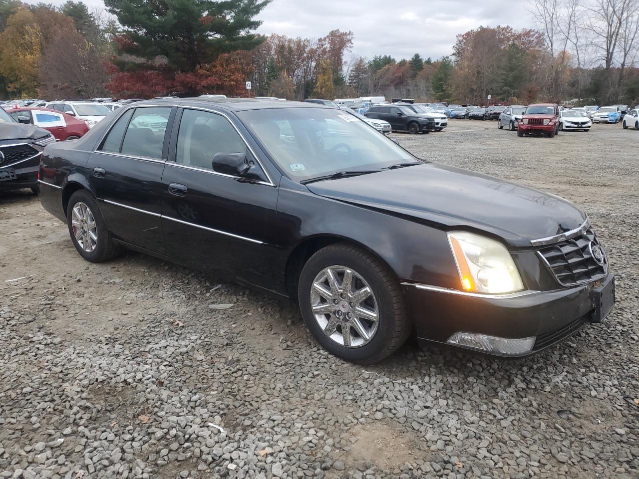 2011 CADILLAC DTS