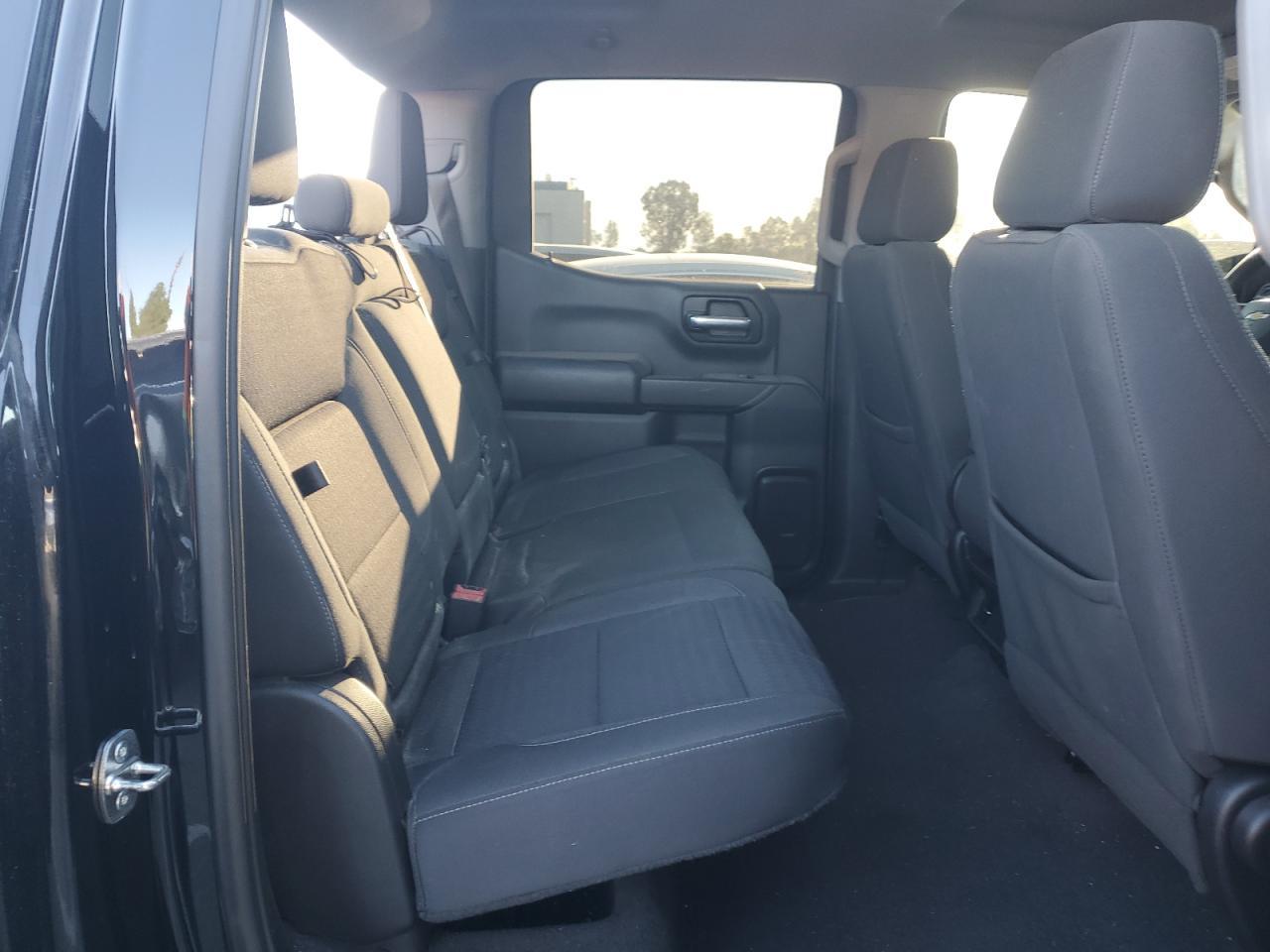 2023 CHEVROLET Silverado