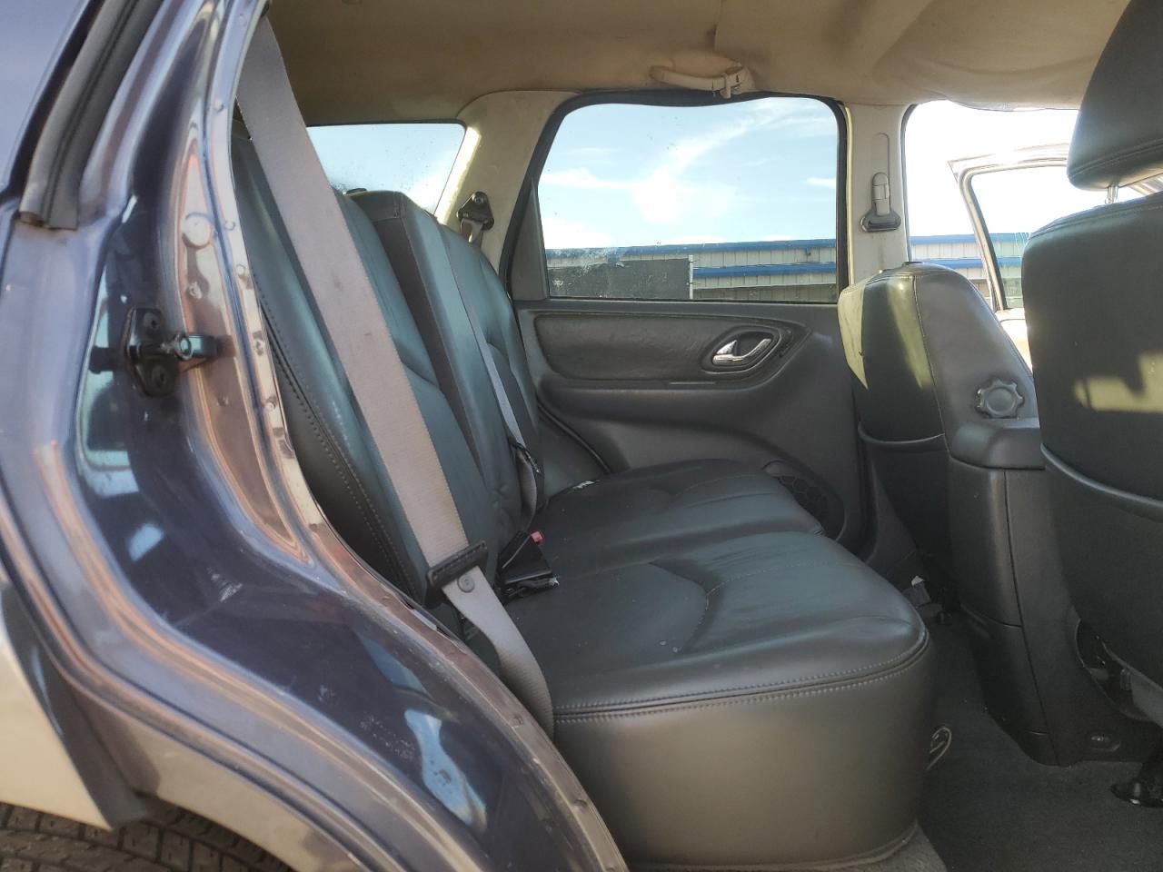 2005 MAZDA Tribute