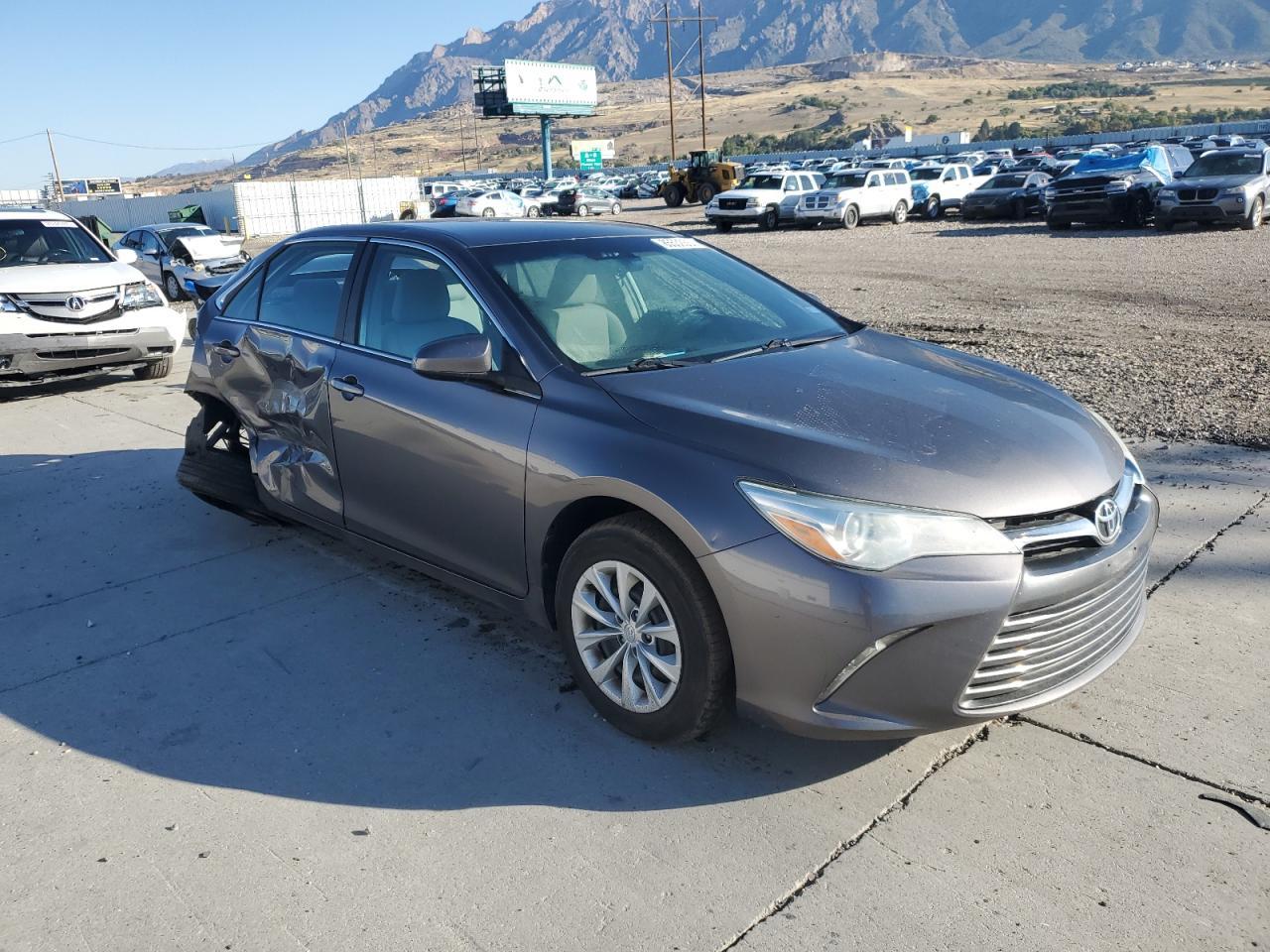 2016 TOYOTA CAMRY