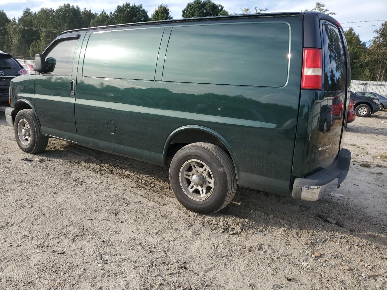 2013 CHEVROLET EXPRESS 2500