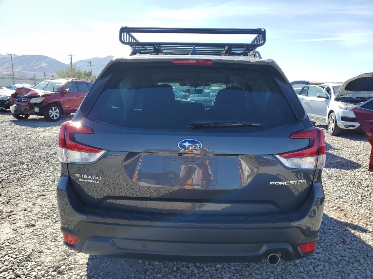 2023 SUBARU FORESTER