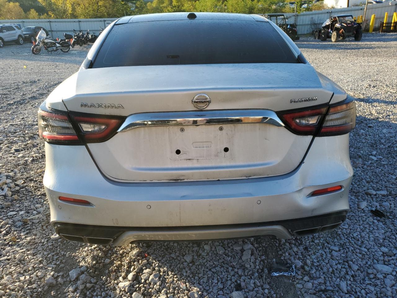2019 NISSAN Maxima
