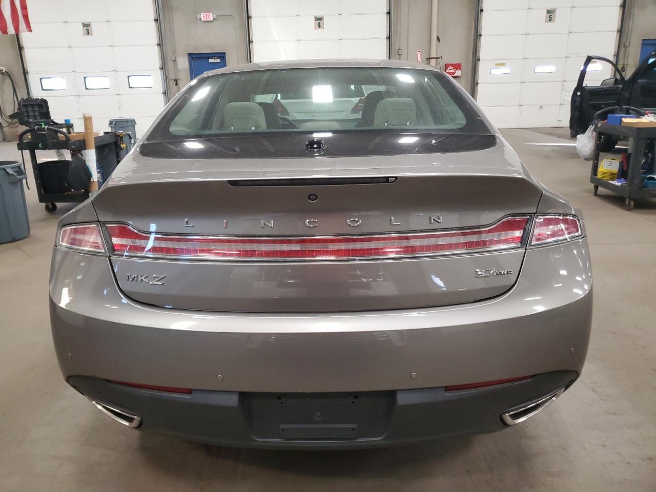 2016 LINCOLN MKZ
