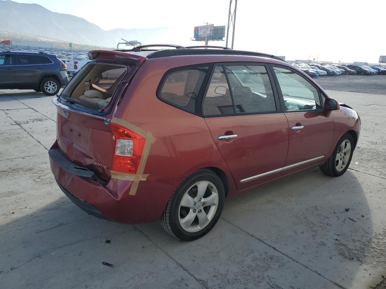 2008 KIA RONDO