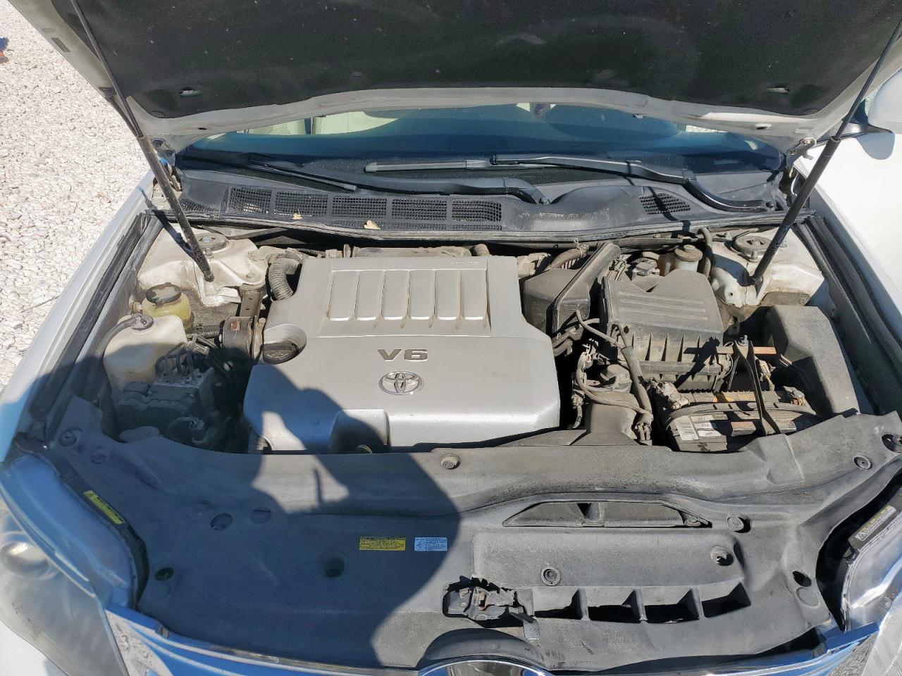 2011 TOYOTA Avalon