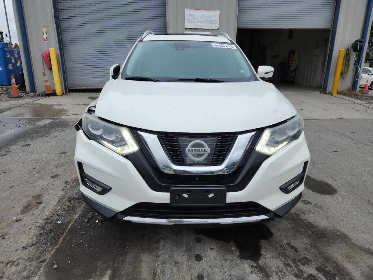 2017 NISSAN ROGUE