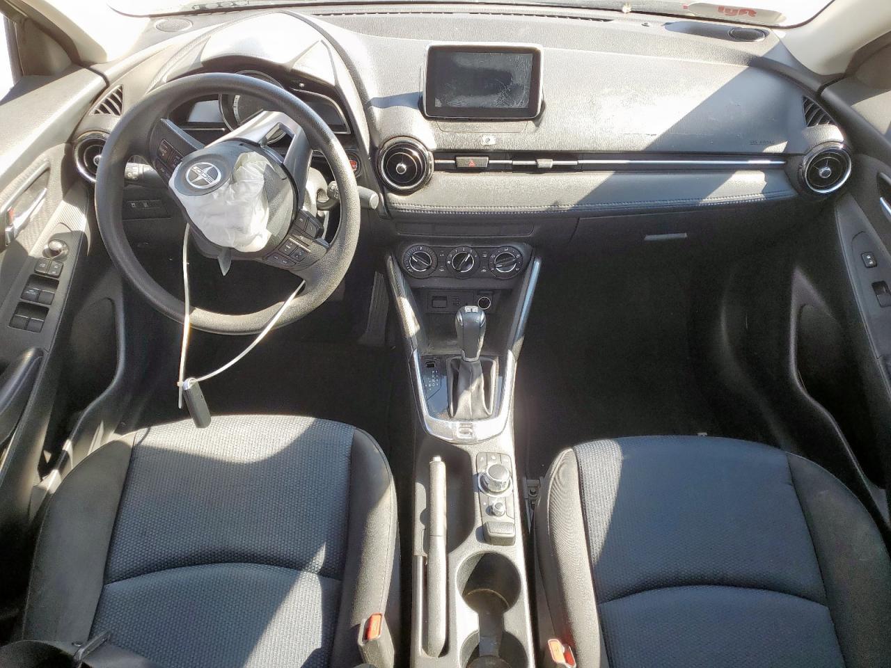 2016 TOYOTA SCION