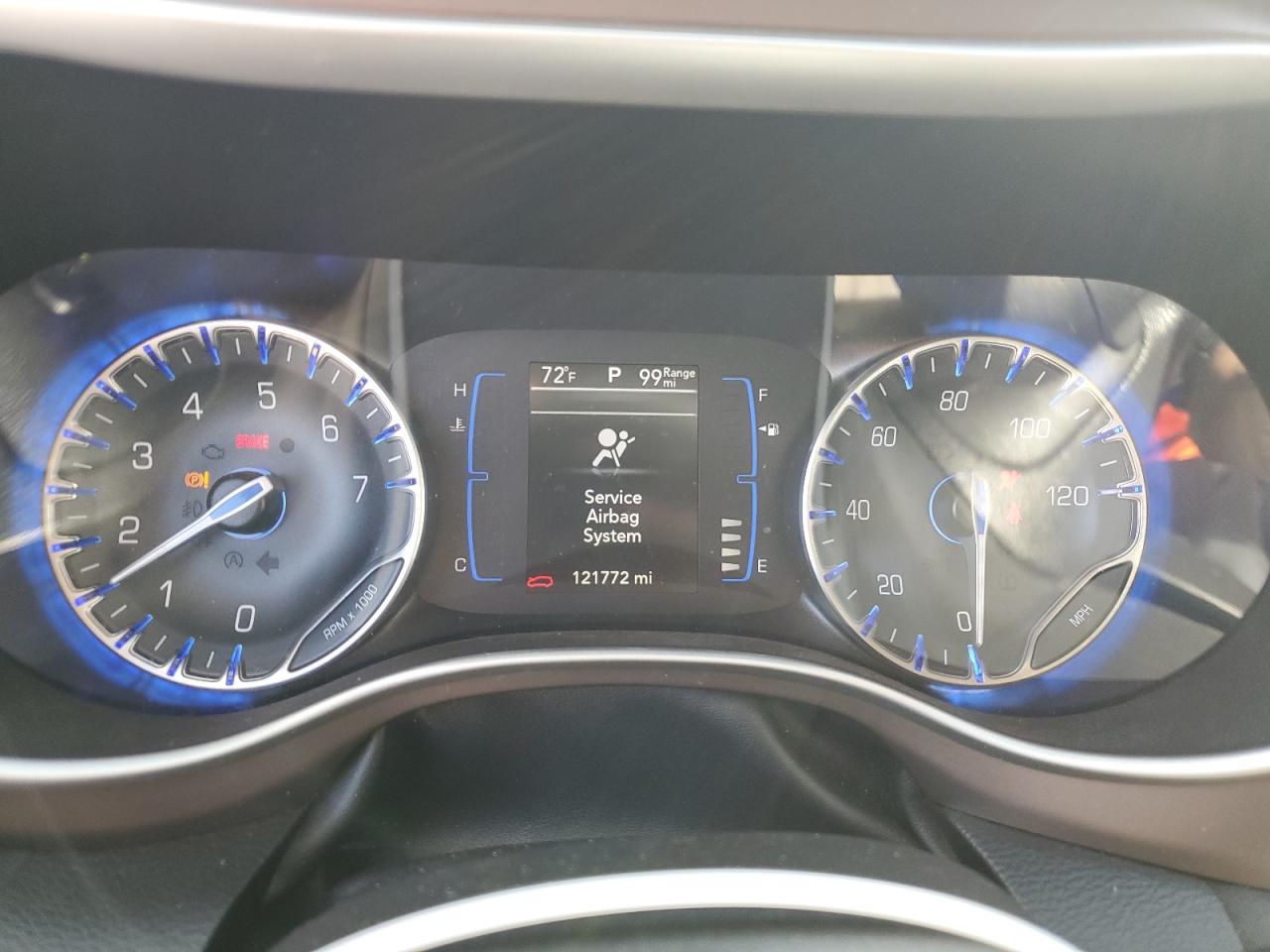 2020 CHRYSLER Voyager