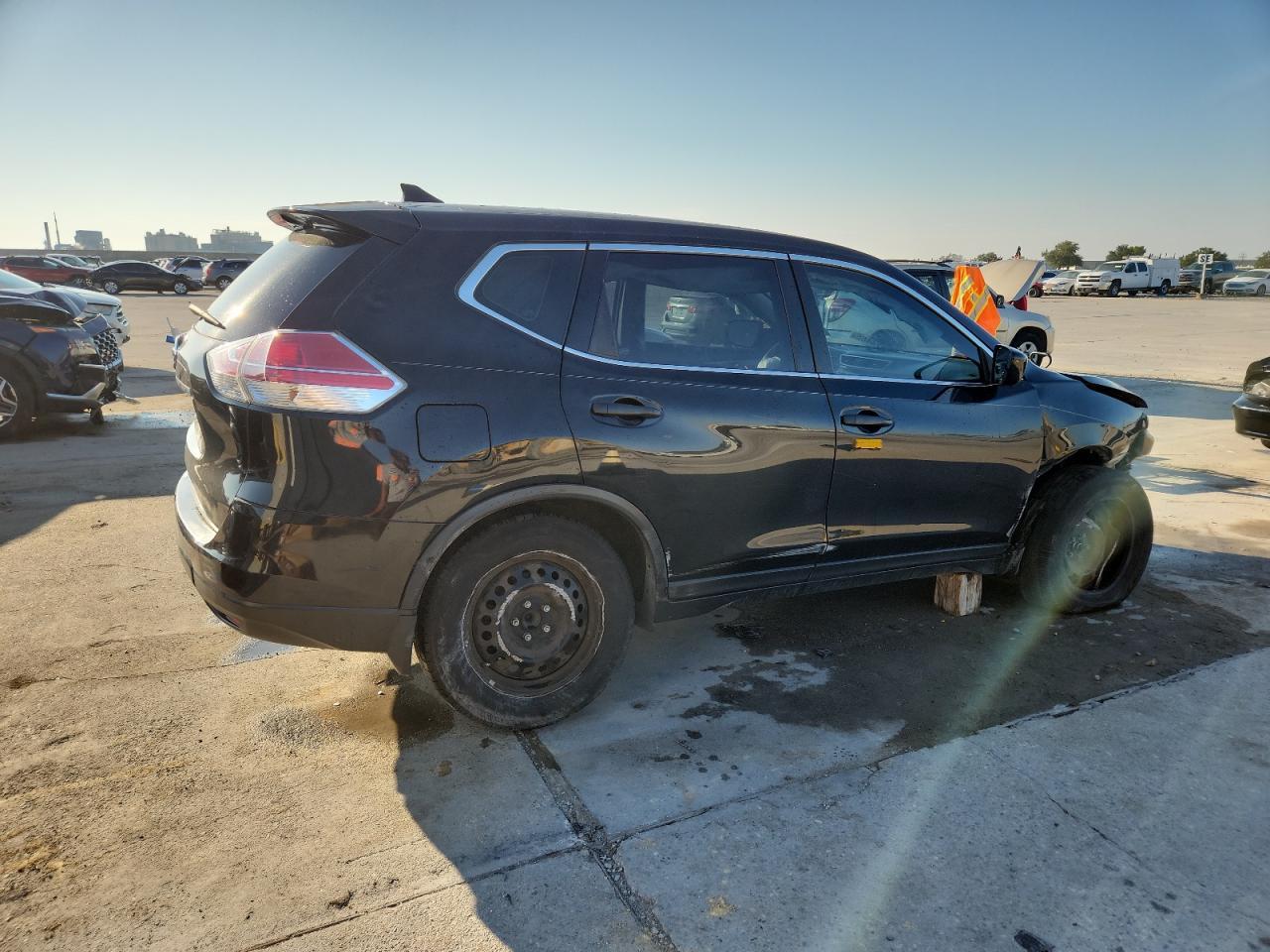 2016 NISSAN ROGUE