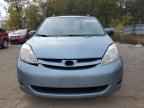 2009 TOYOTA SIENNA