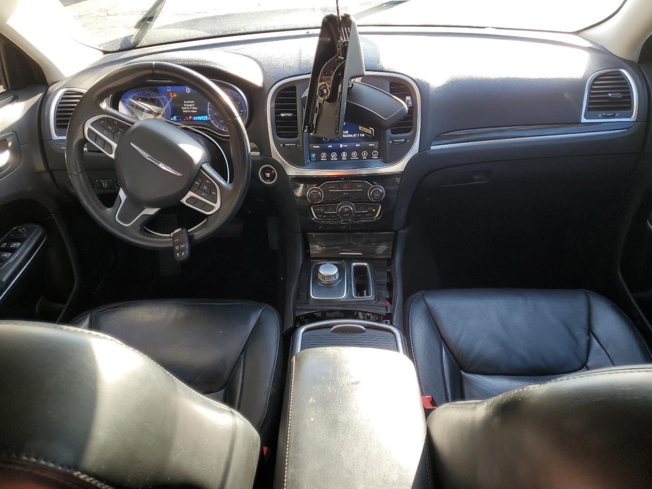 2017 CHRYSLER 300