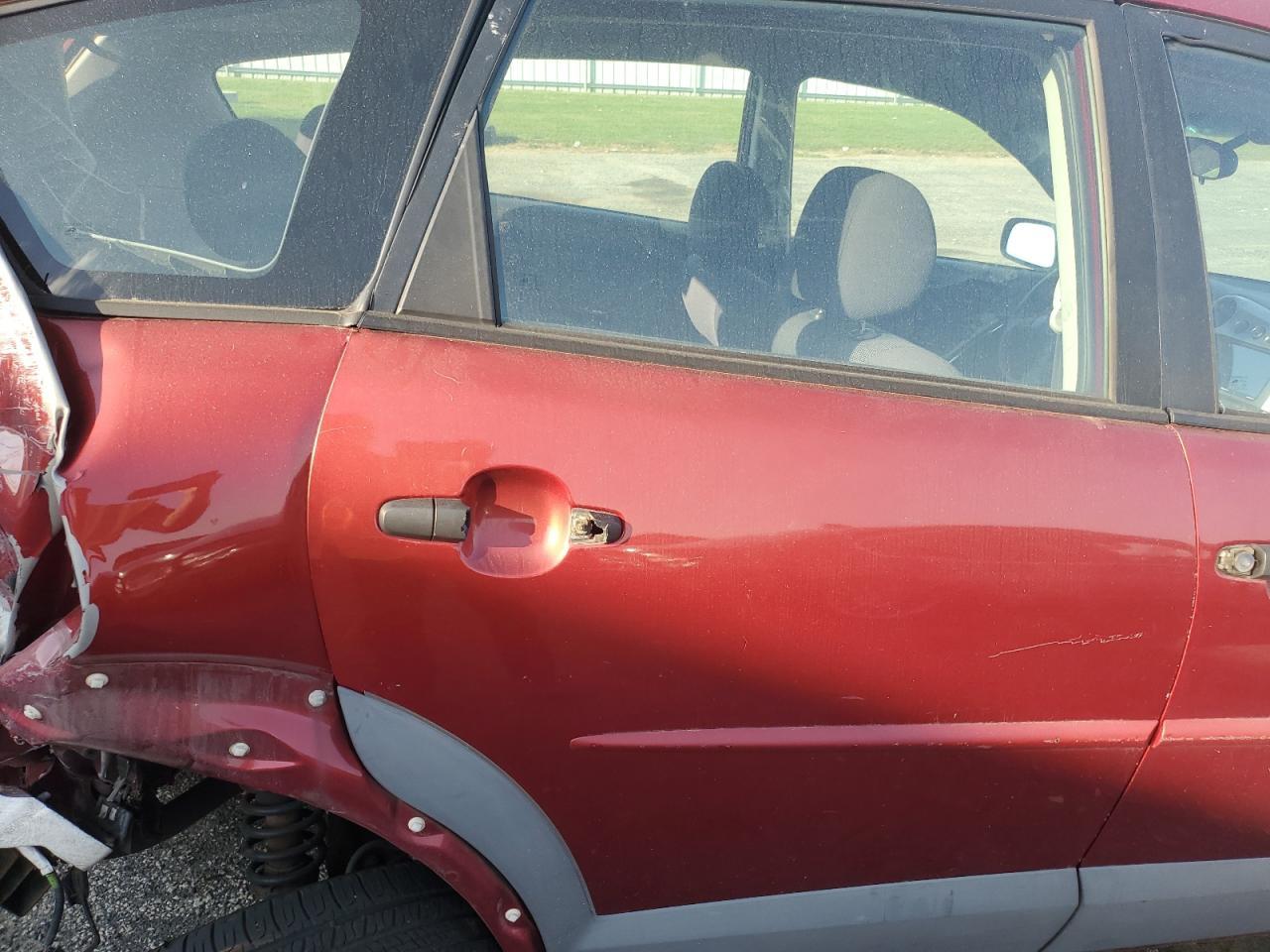 2004 PONTIAC VIBE