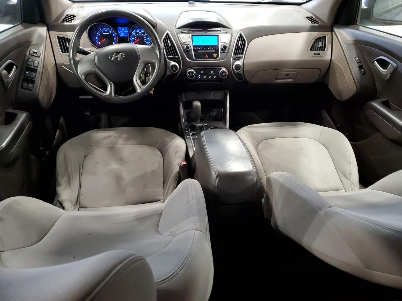 2011 HYUNDAI TUCSON