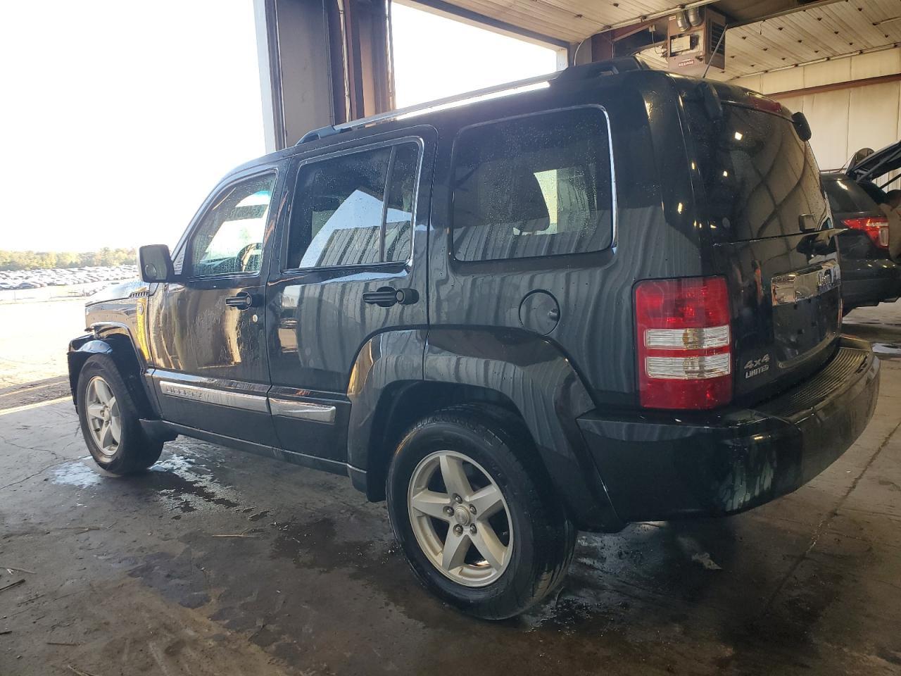 2012 JEEP Liberty