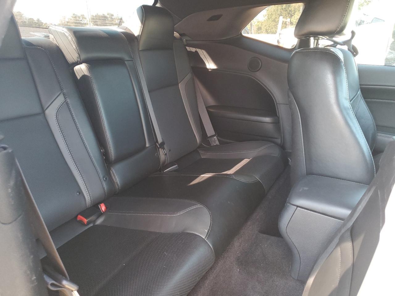 2016 DODGE Challenger