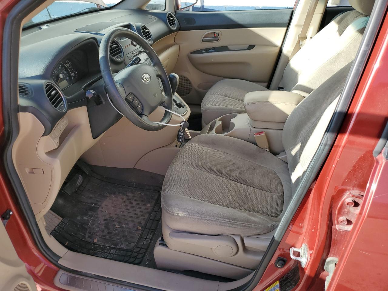 2008 KIA RONDO