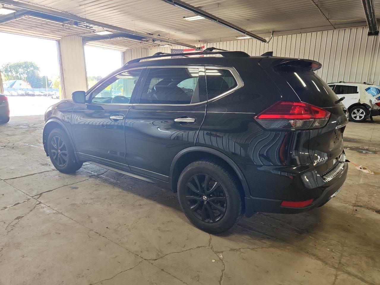 2017 NISSAN ROGUE