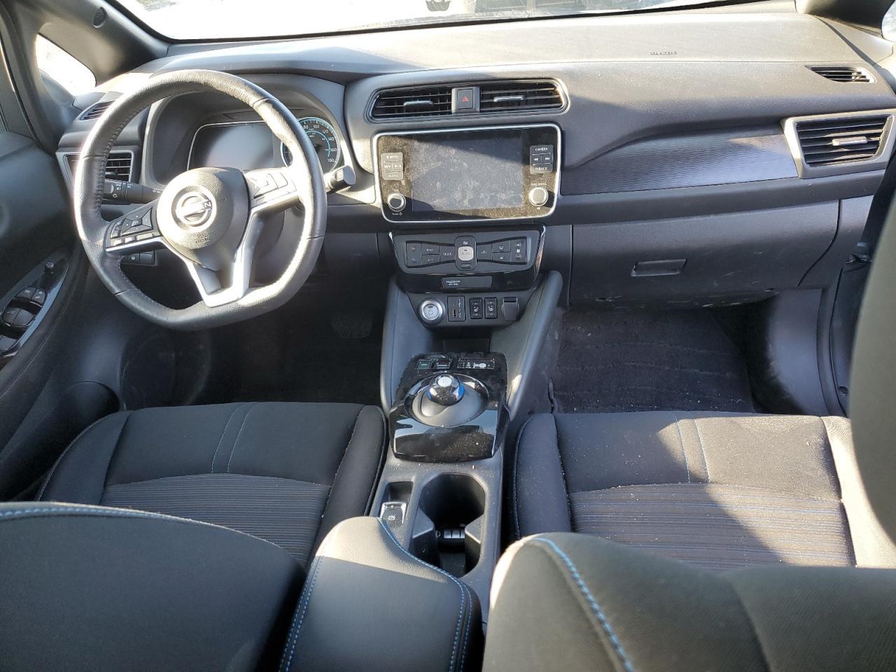 2025 NISSAN LEAF