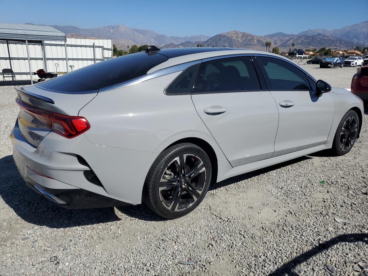 2021 KIA K5
