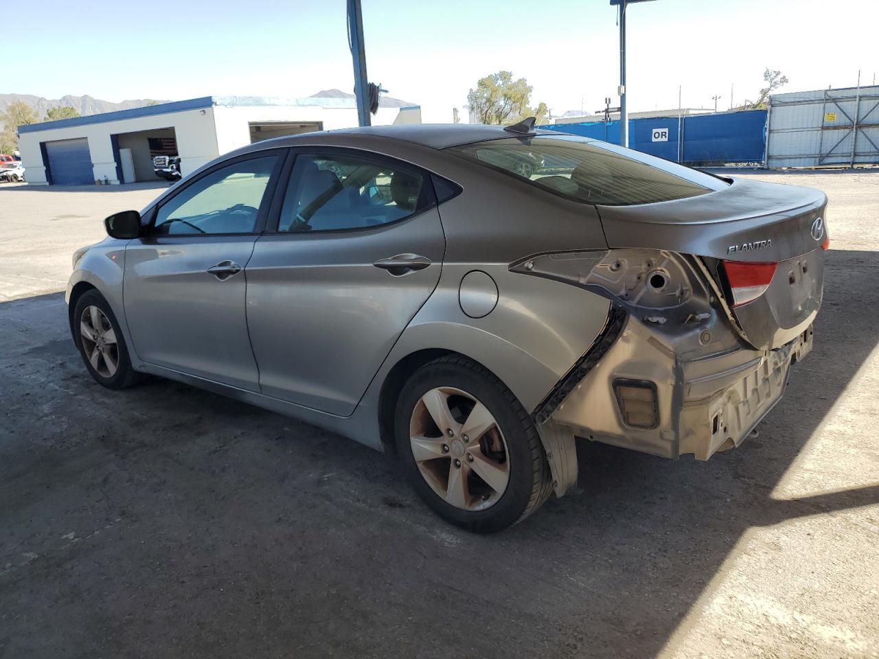2012 HYUNDAI ELANTRA