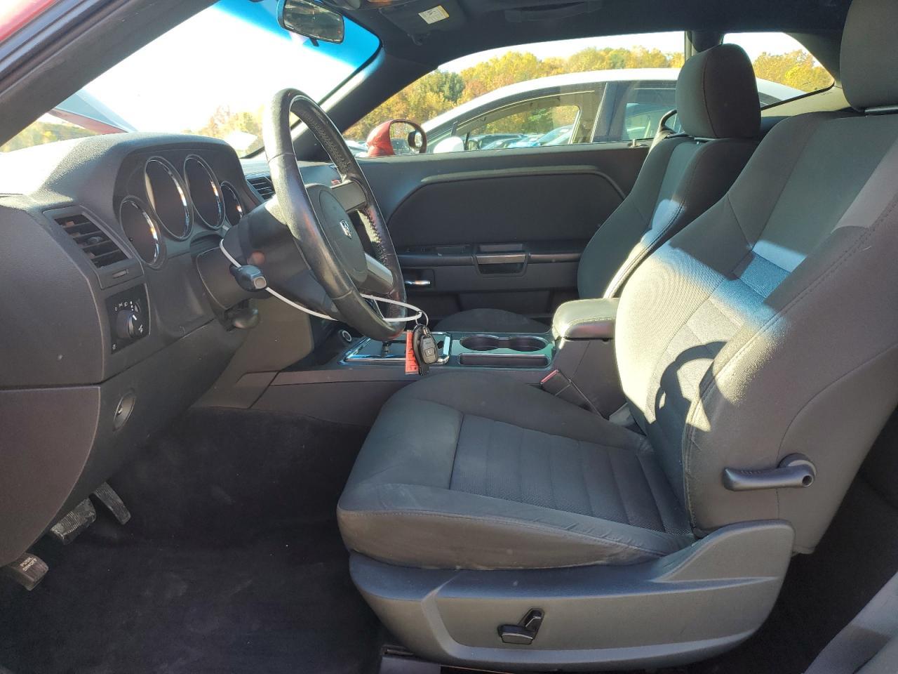 2009 DODGE Challenger