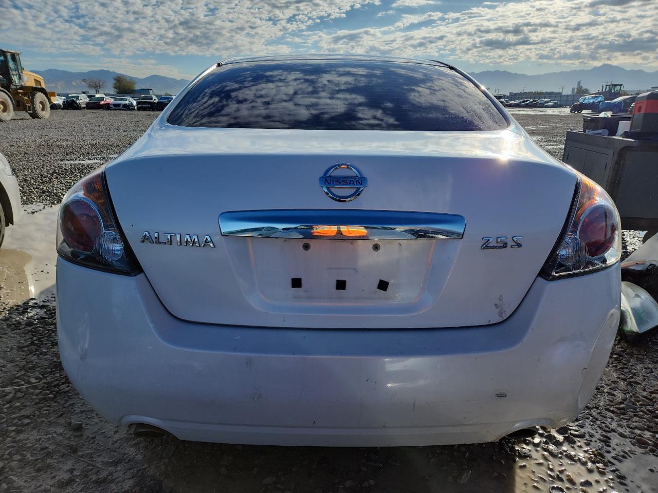 2010 NISSAN ALTIMA