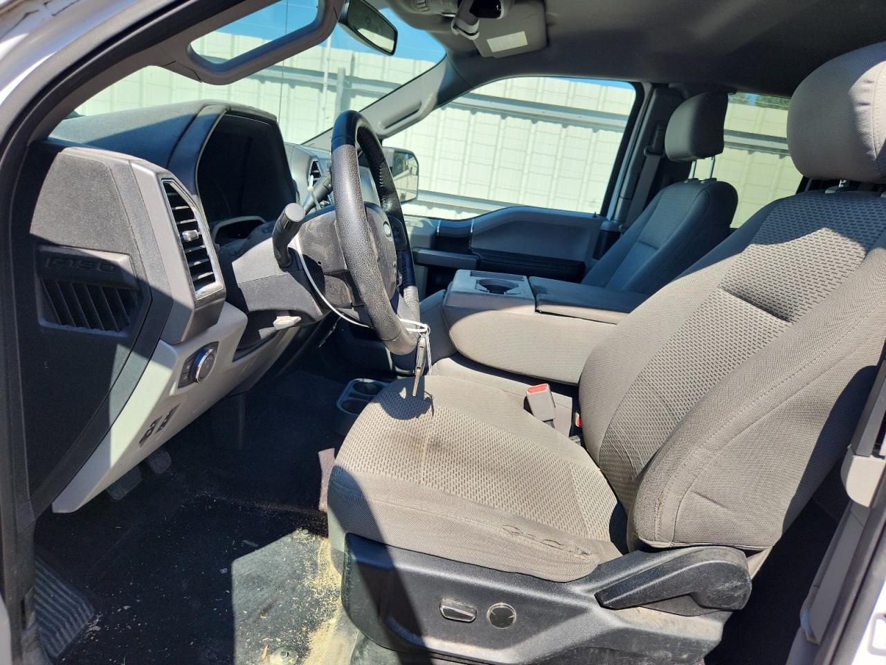 2015 FORD F-150