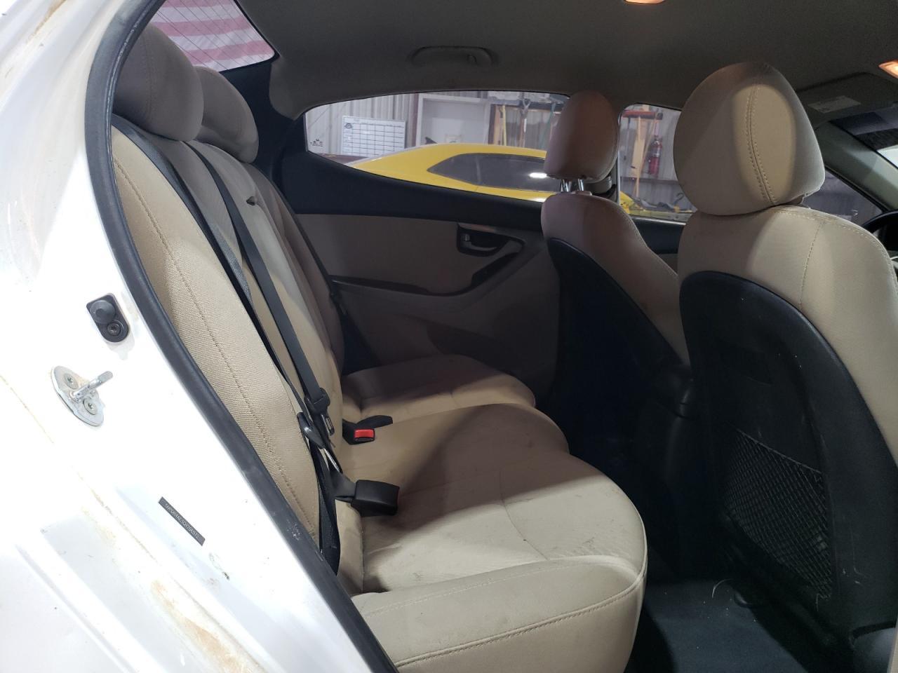 2016 HYUNDAI ELANTRA