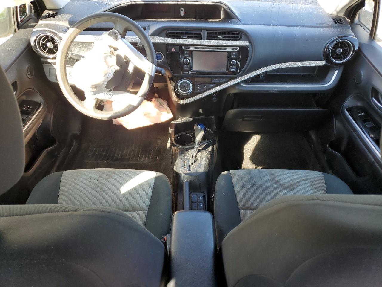 2015 TOYOTA Prius c