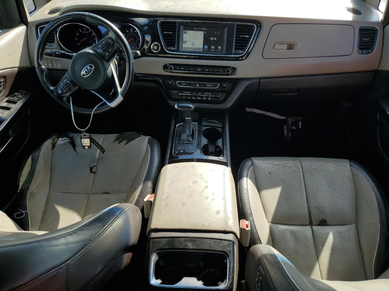 2017 KIA SEDONA