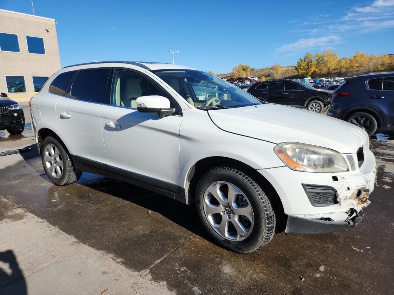 2012 VOLVO XC60