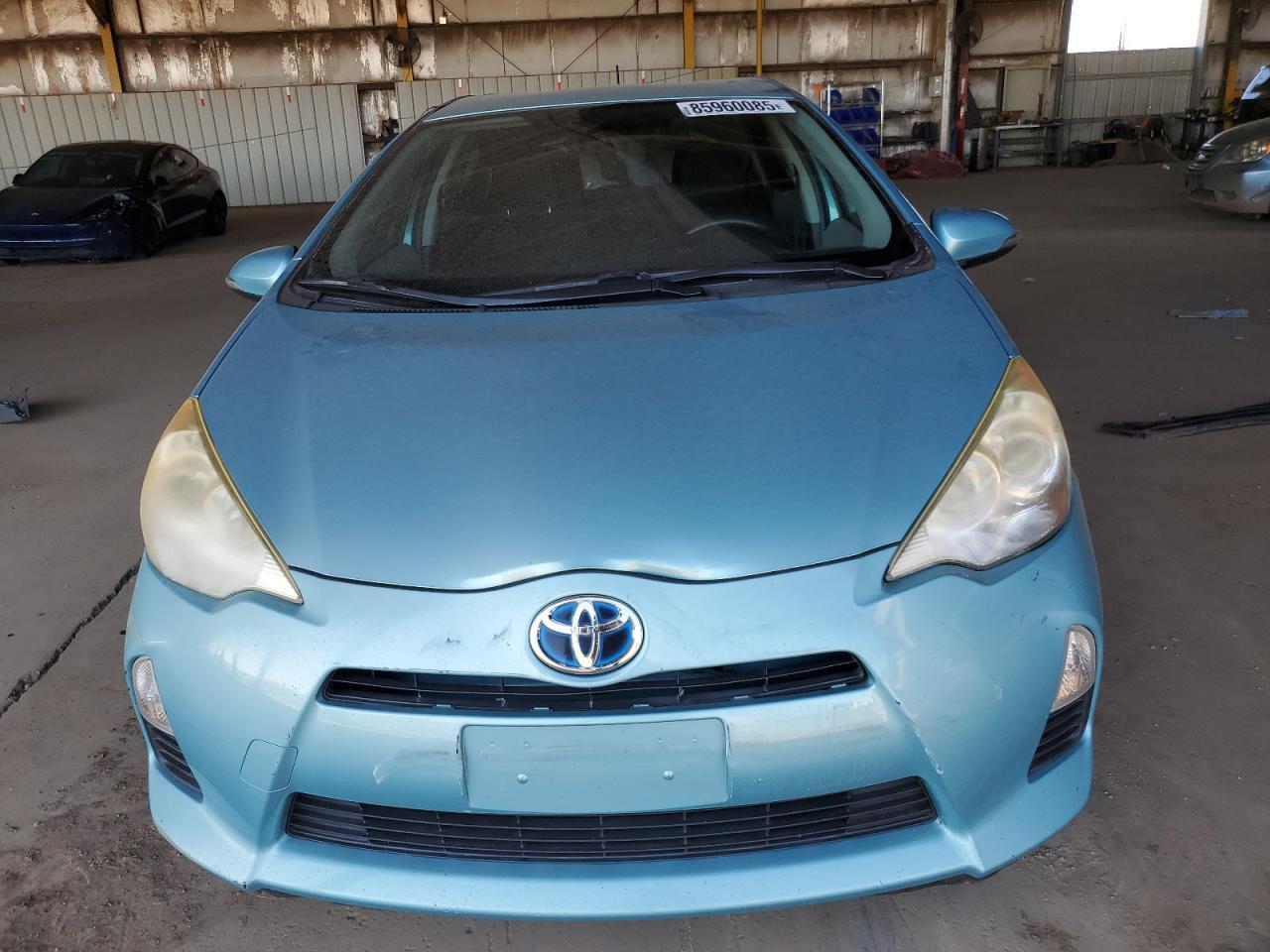 2013 TOYOTA Prius c