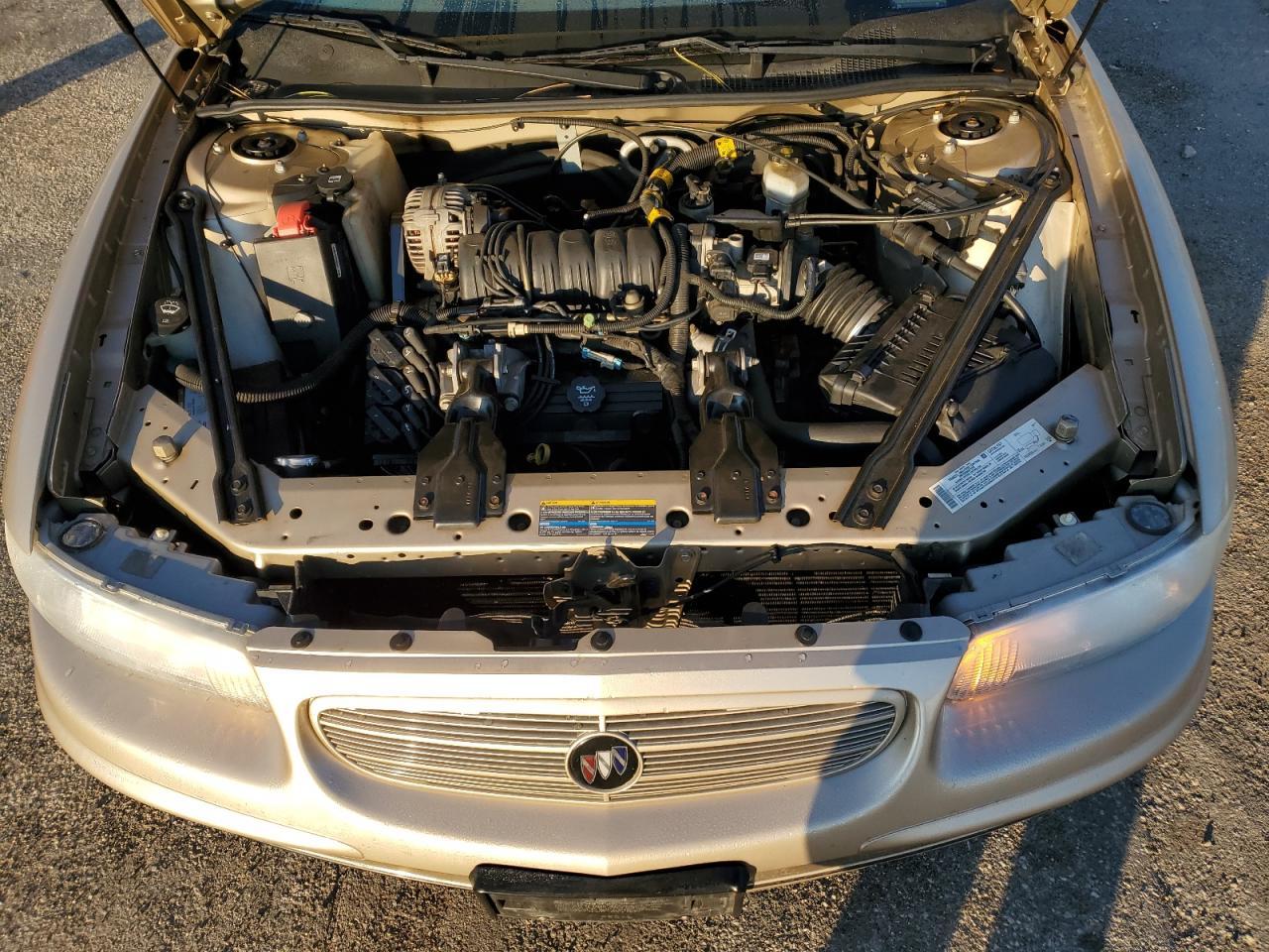 2004 BUICK Regal