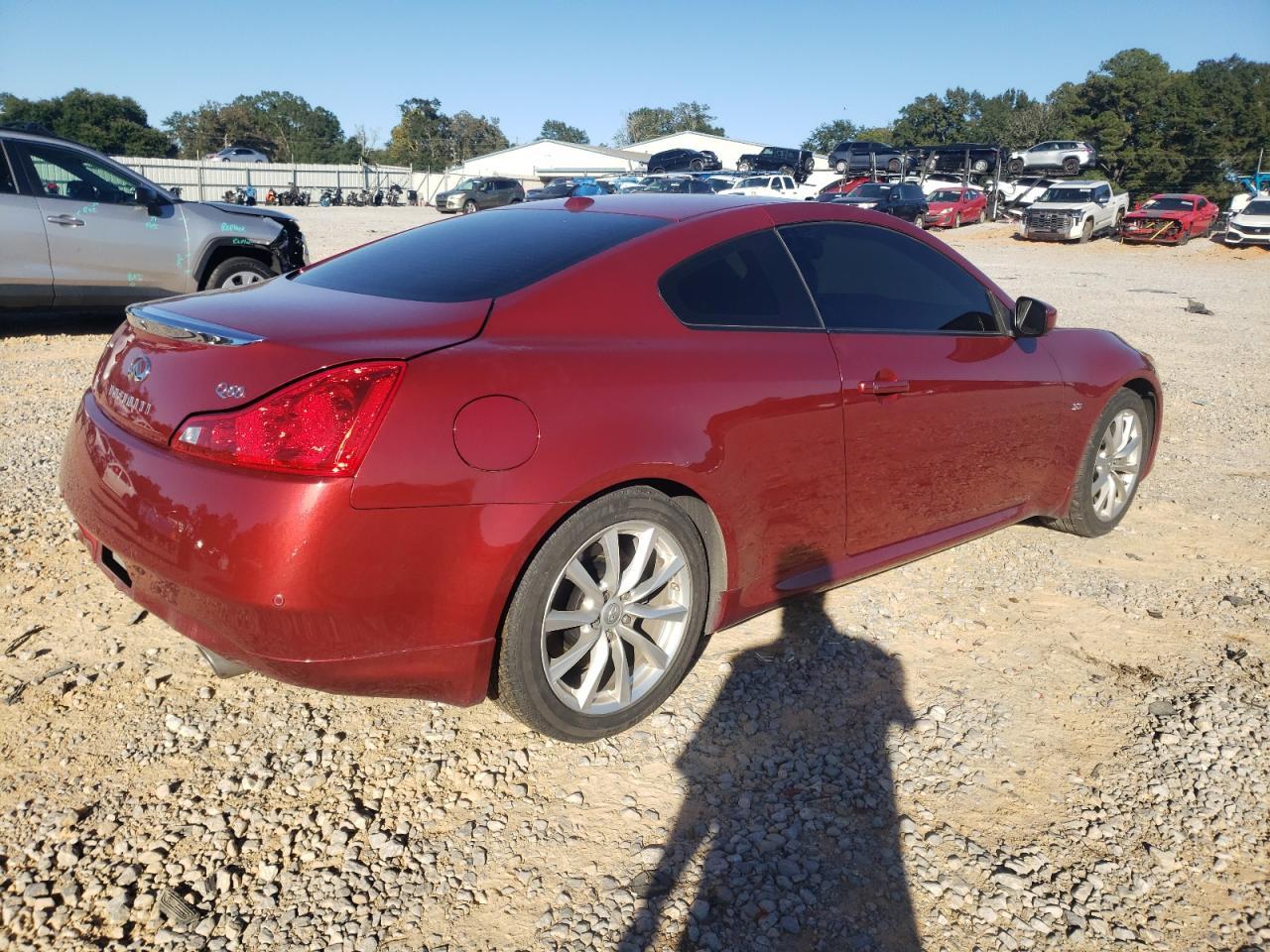 2015 INFINITI Q60