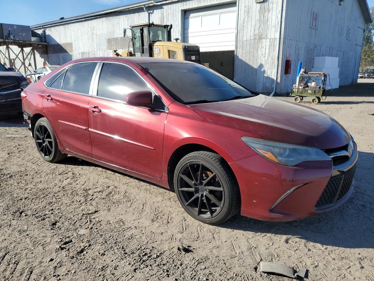 2016 TOYOTA CAMRY