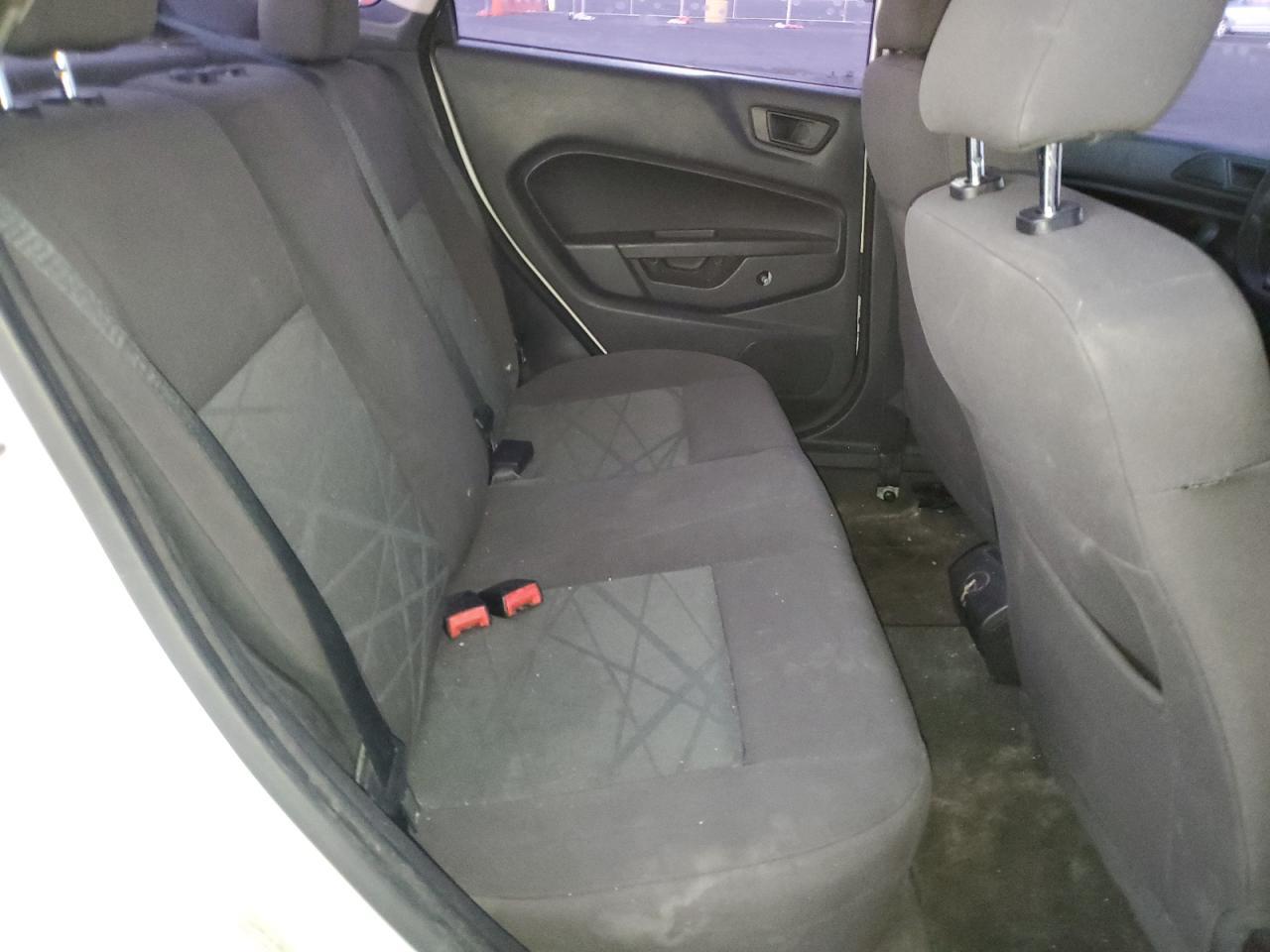 2014 FORD Fiesta