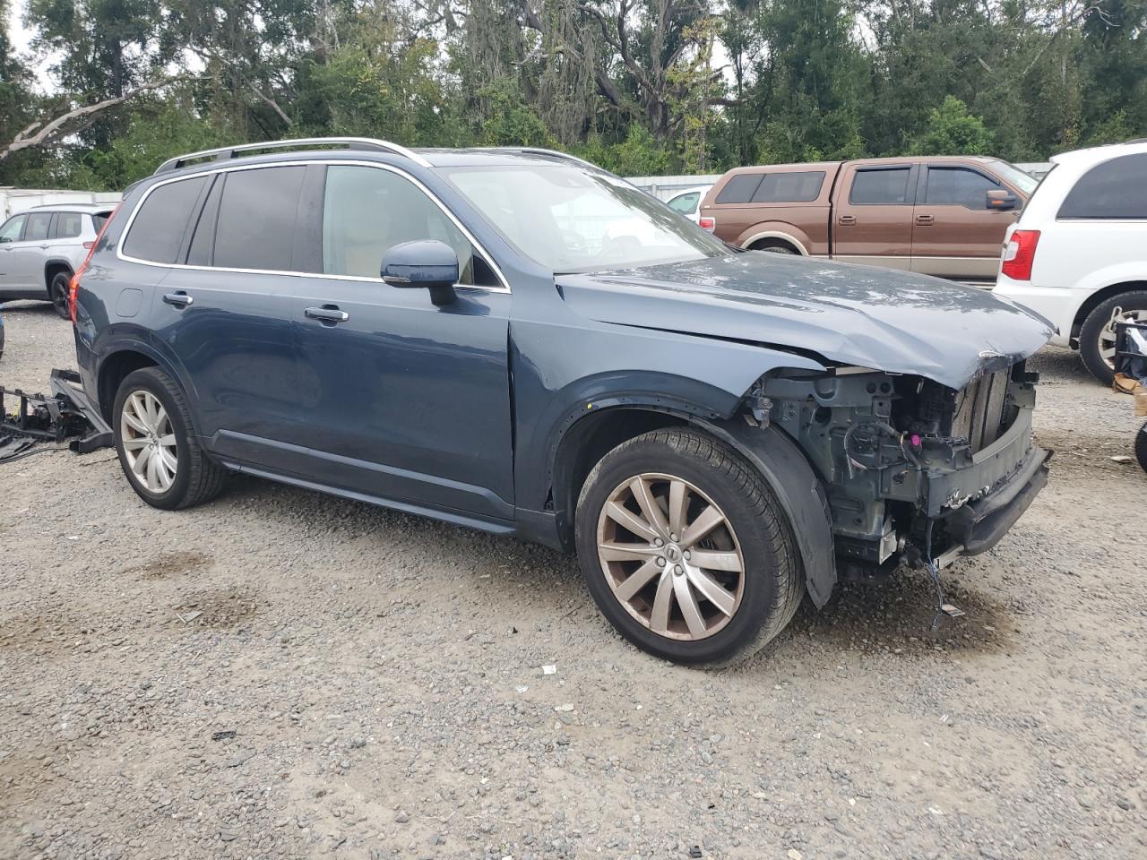 2018 VOLVO XC90