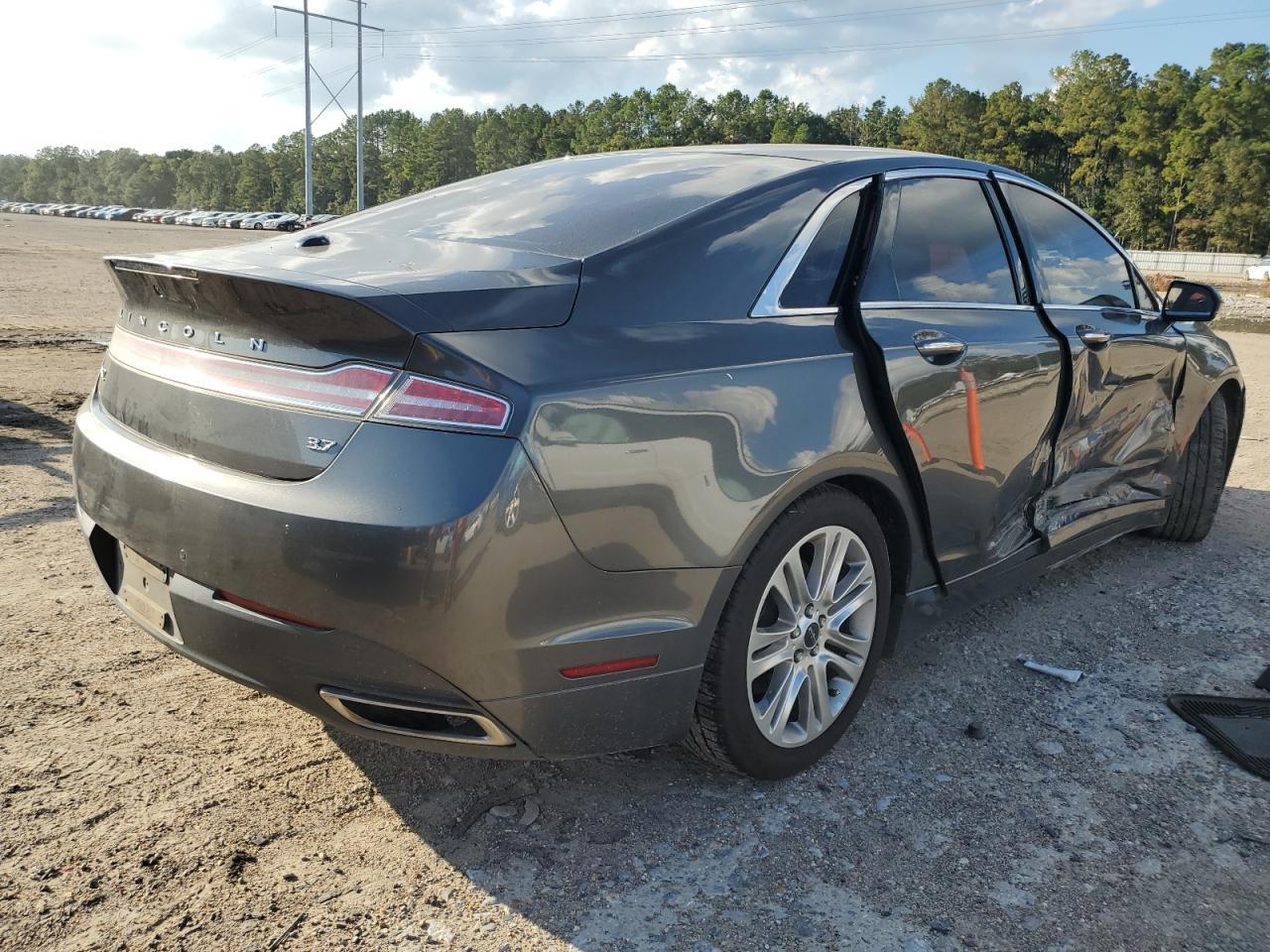 2016 LINCOLN MKZ
