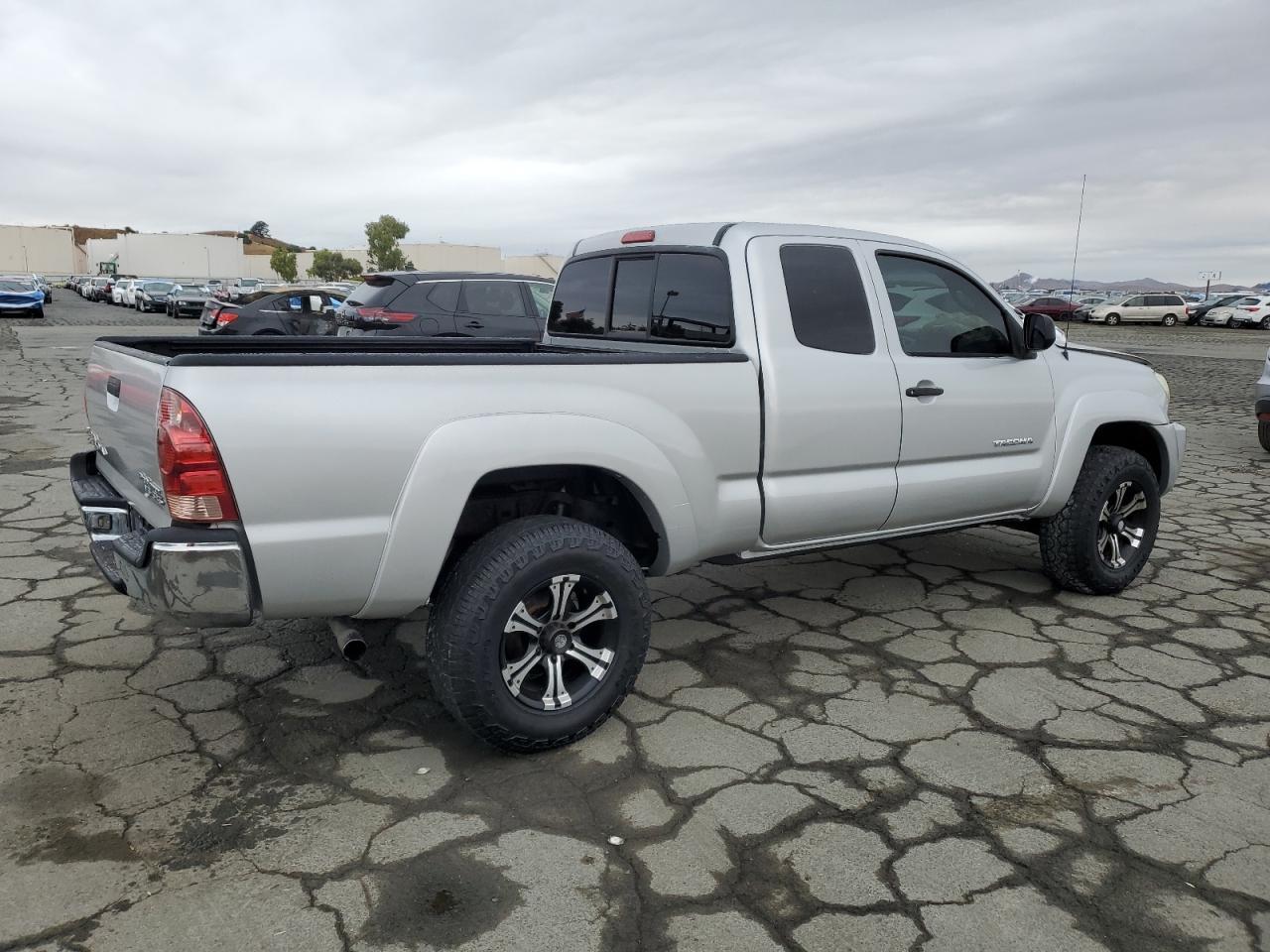 2005 TOYOTA TACOMA