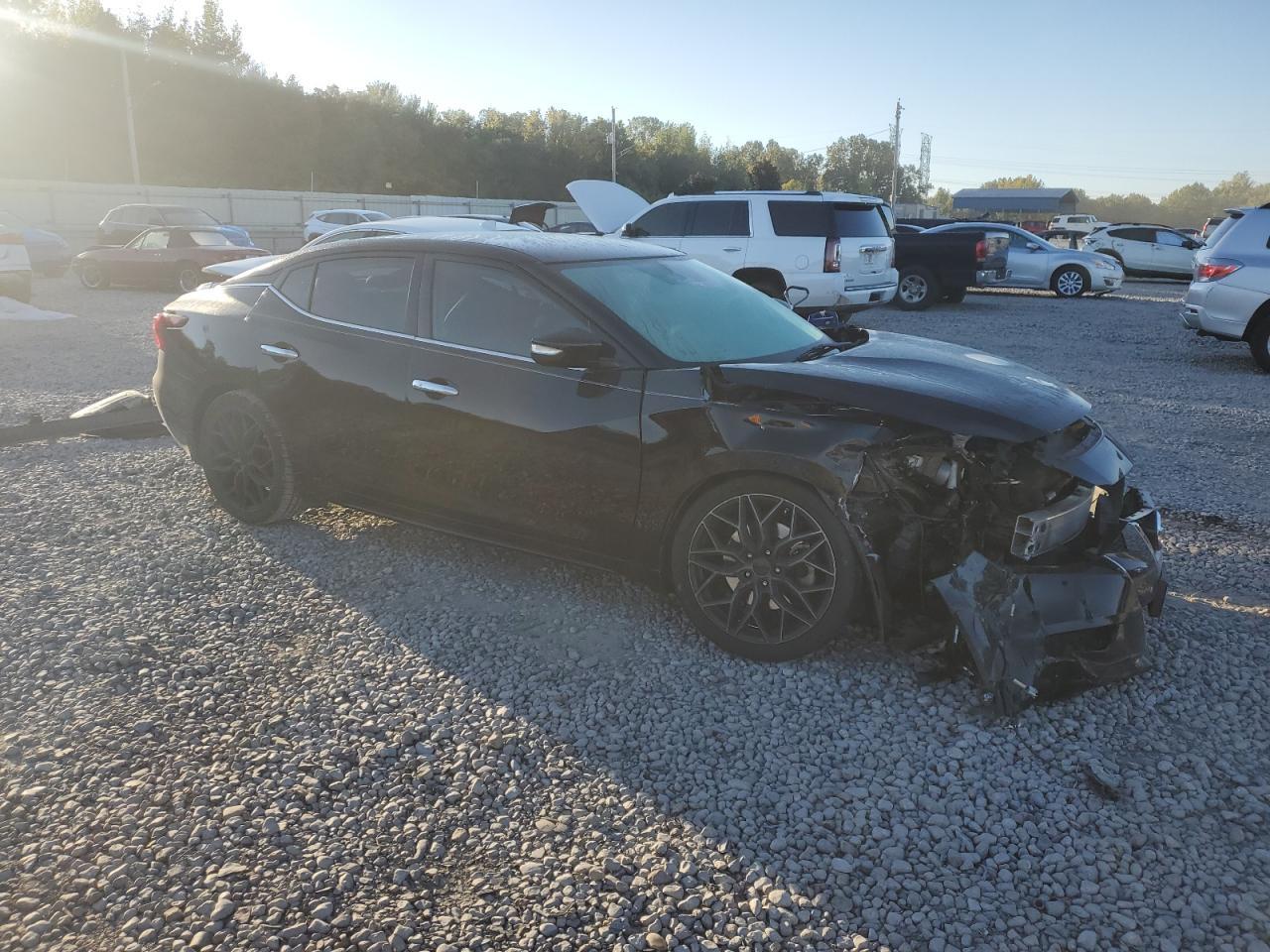 2016 NISSAN Maxima