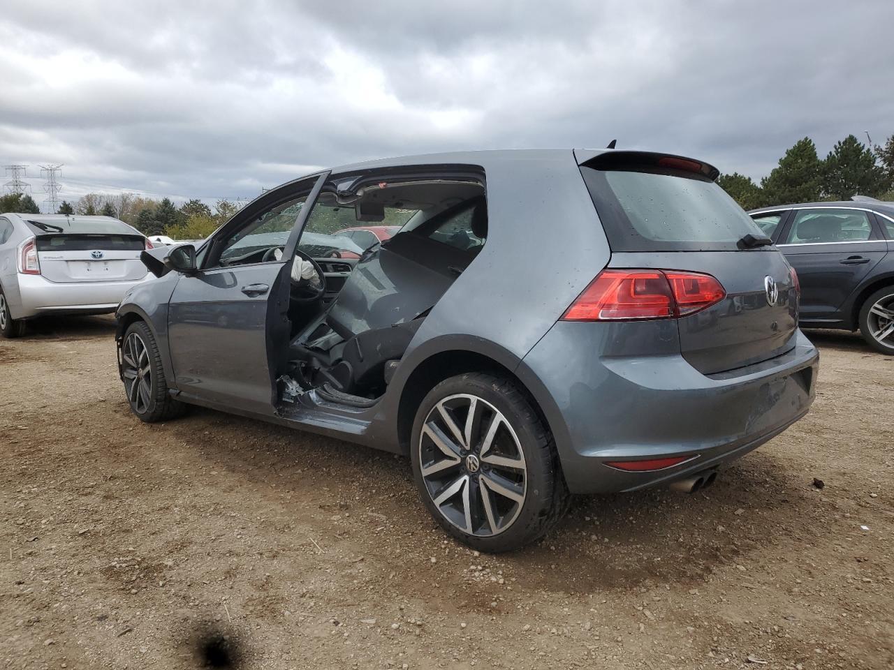 2016 VOLKSWAGEN GOLF