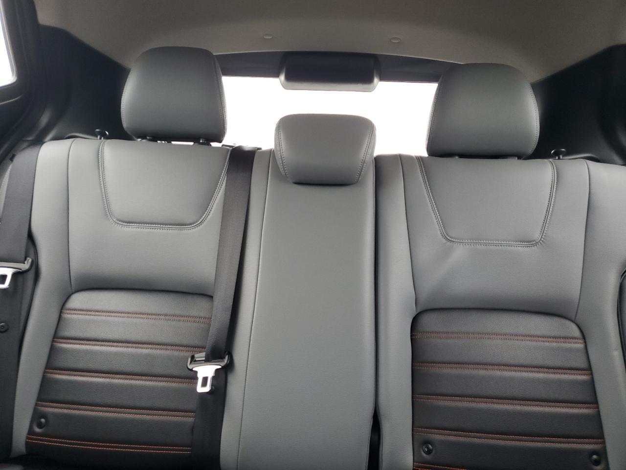 2023 NISSAN KICKS