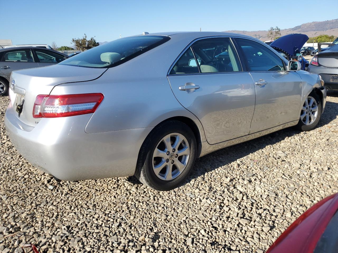 2011 TOYOTA CAMRY