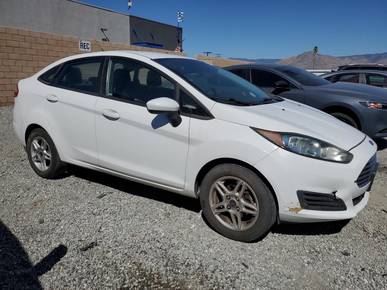2017 FORD Fiesta