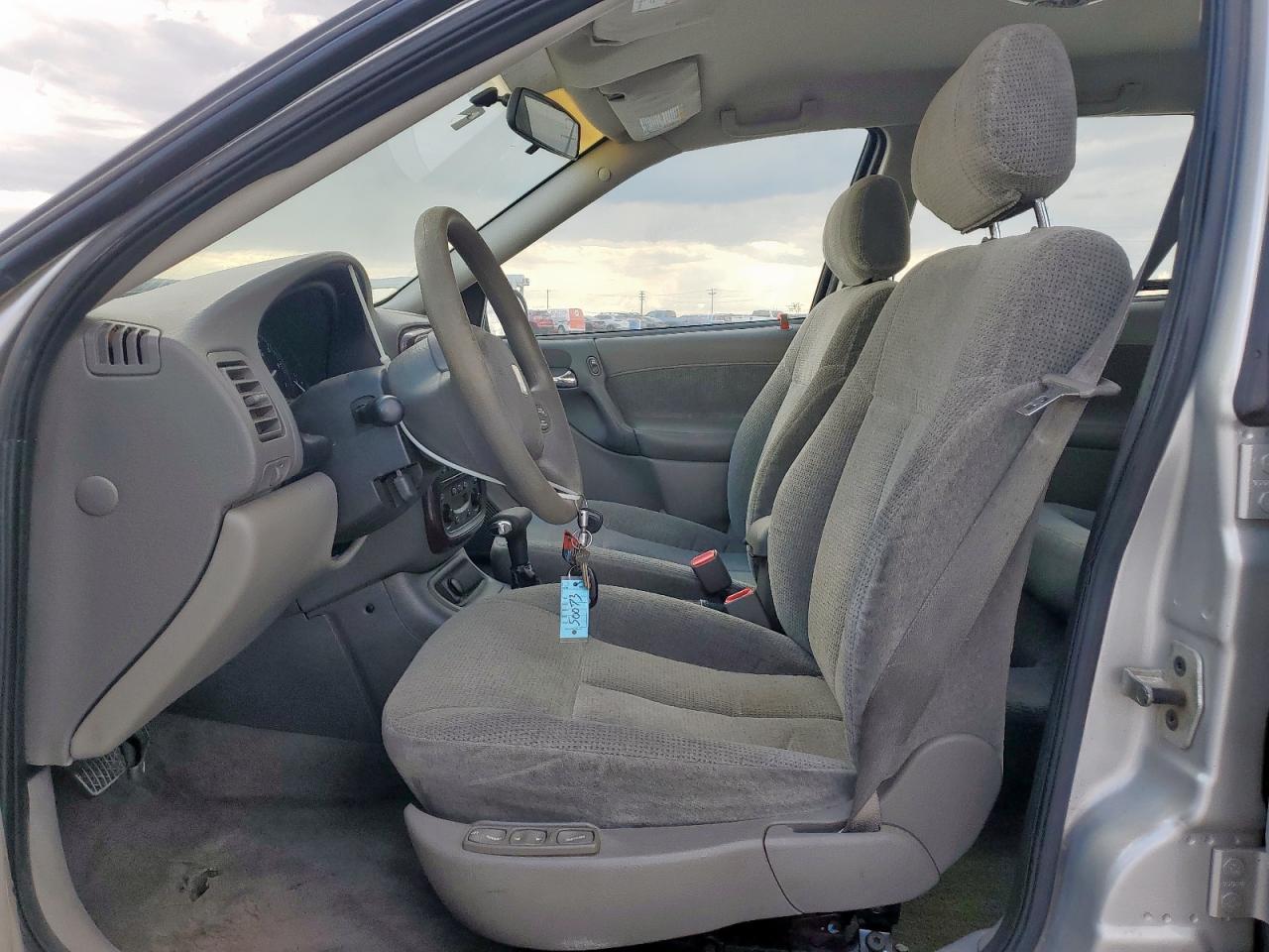 2002 SATURN Lw200