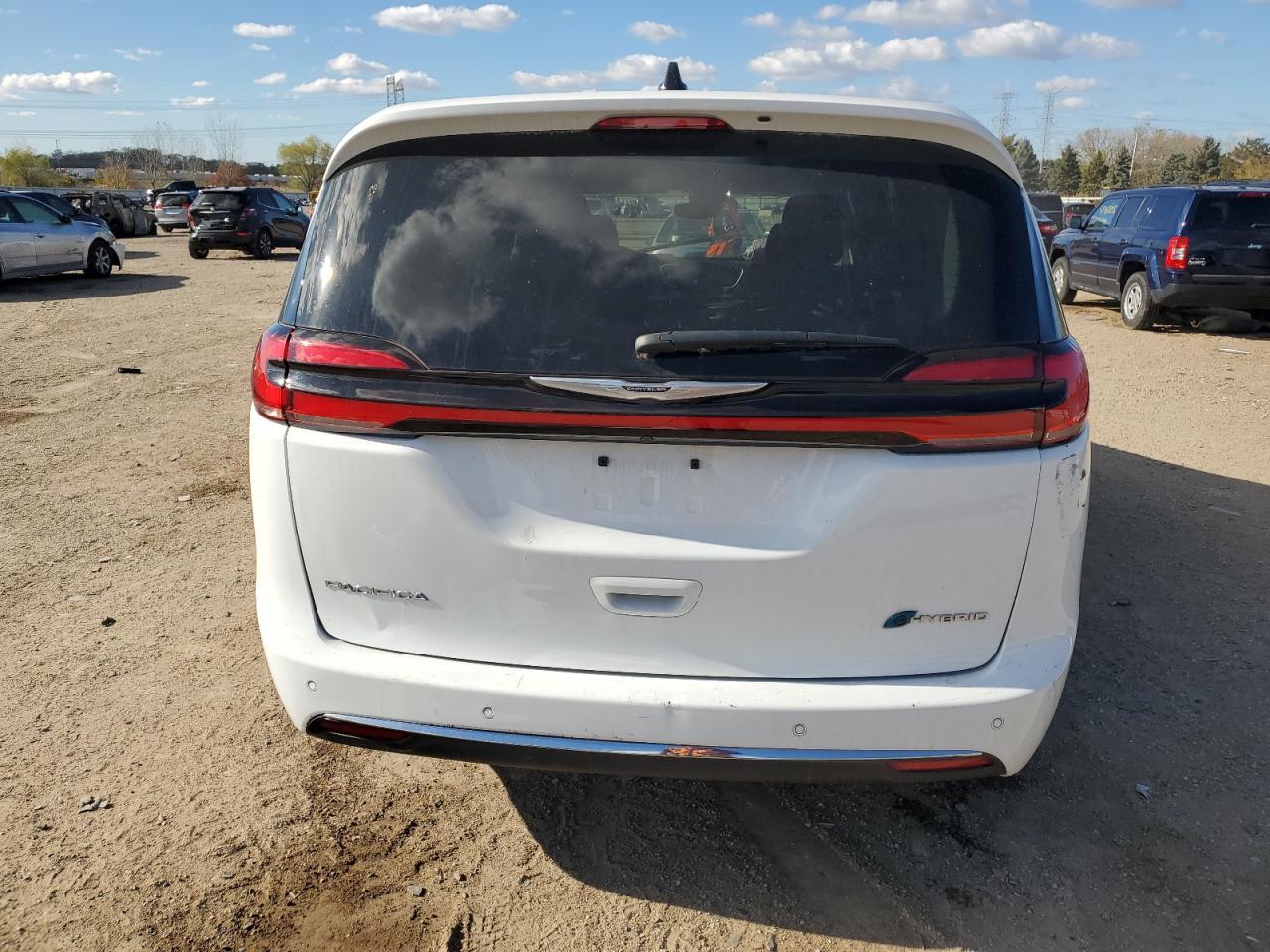 2024 CHRYSLER Pacifica