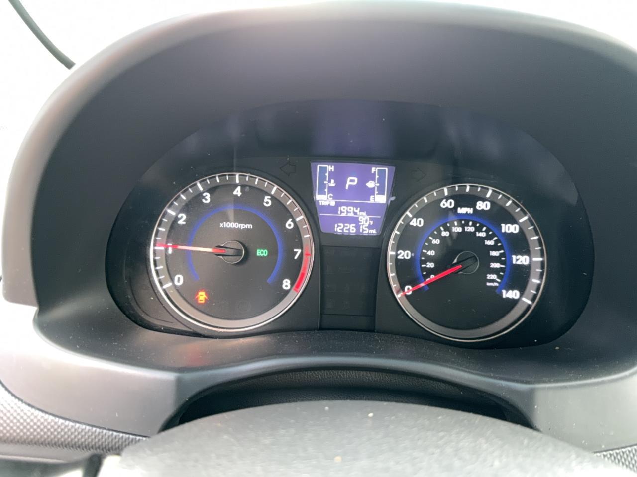 2016 HYUNDAI ACCENT